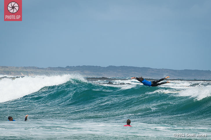 Remy Gardner dives into waves at Phillip Island