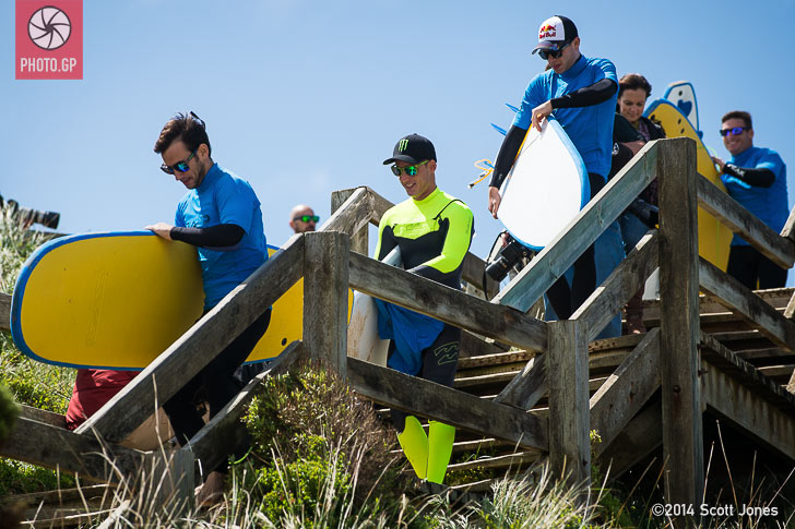 Ricky Cardus Pol Espargaro surfing Stefan Bradl