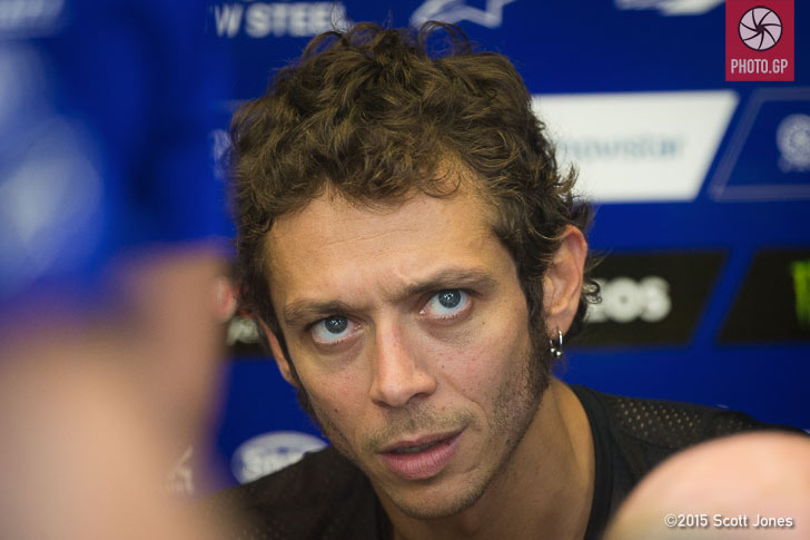 Valentino-Rossi-Mugello-2015-box