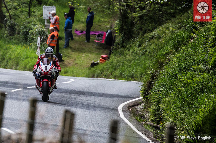 John McGuinness IOMTT 2015 Superbike Race