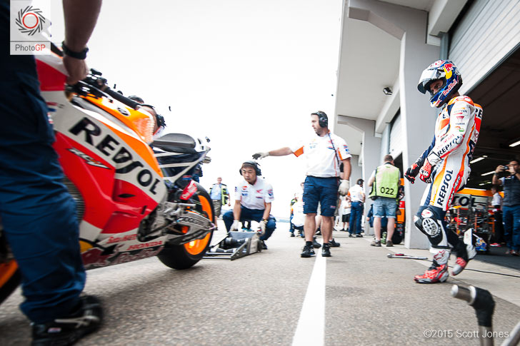 Dani Pedrosa team pit lane Sachsenring 2015