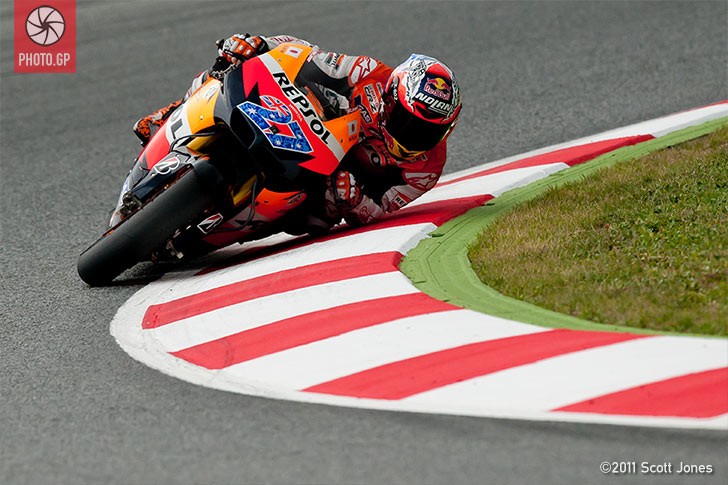 Casey Stoner Elbow Down 2011 Catalunya
