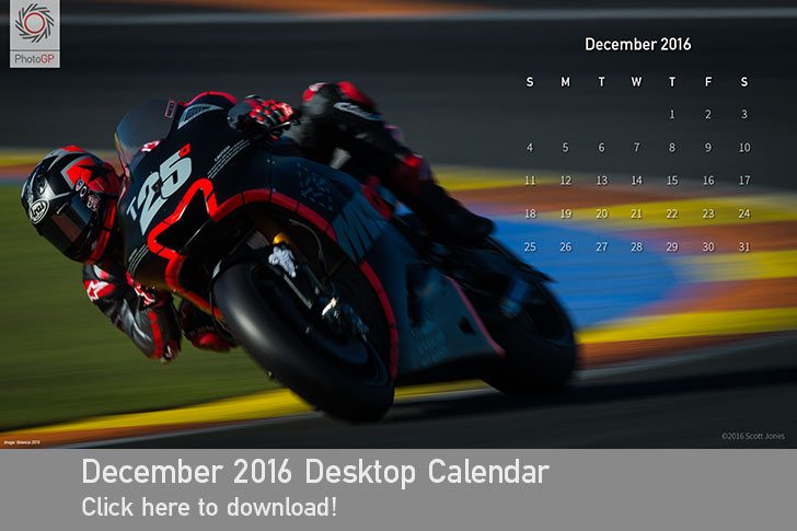 December 2016 Desktop Calendar